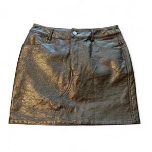 Le lis nwt bad blood miniskirt, metallic size S